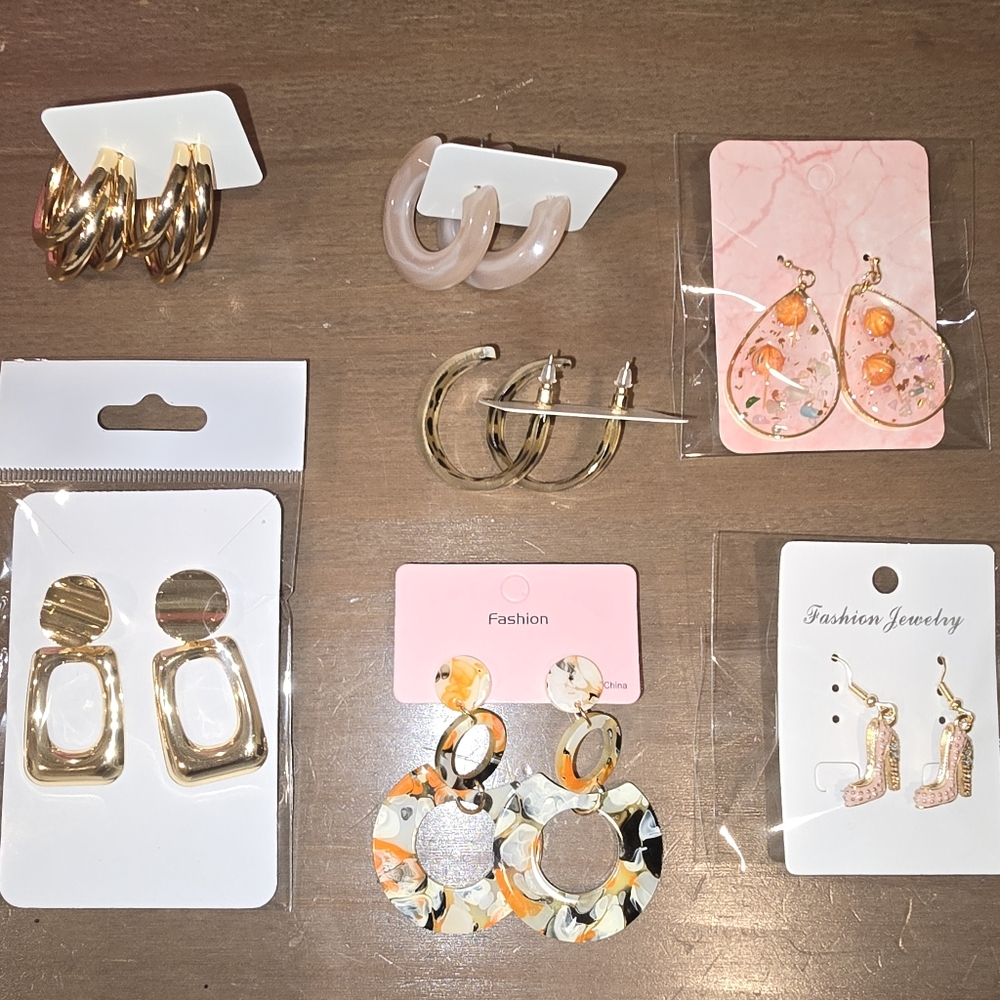 Mystery Earring Bundle! The More You Bid, The More You Get! - Picture 16 of 17